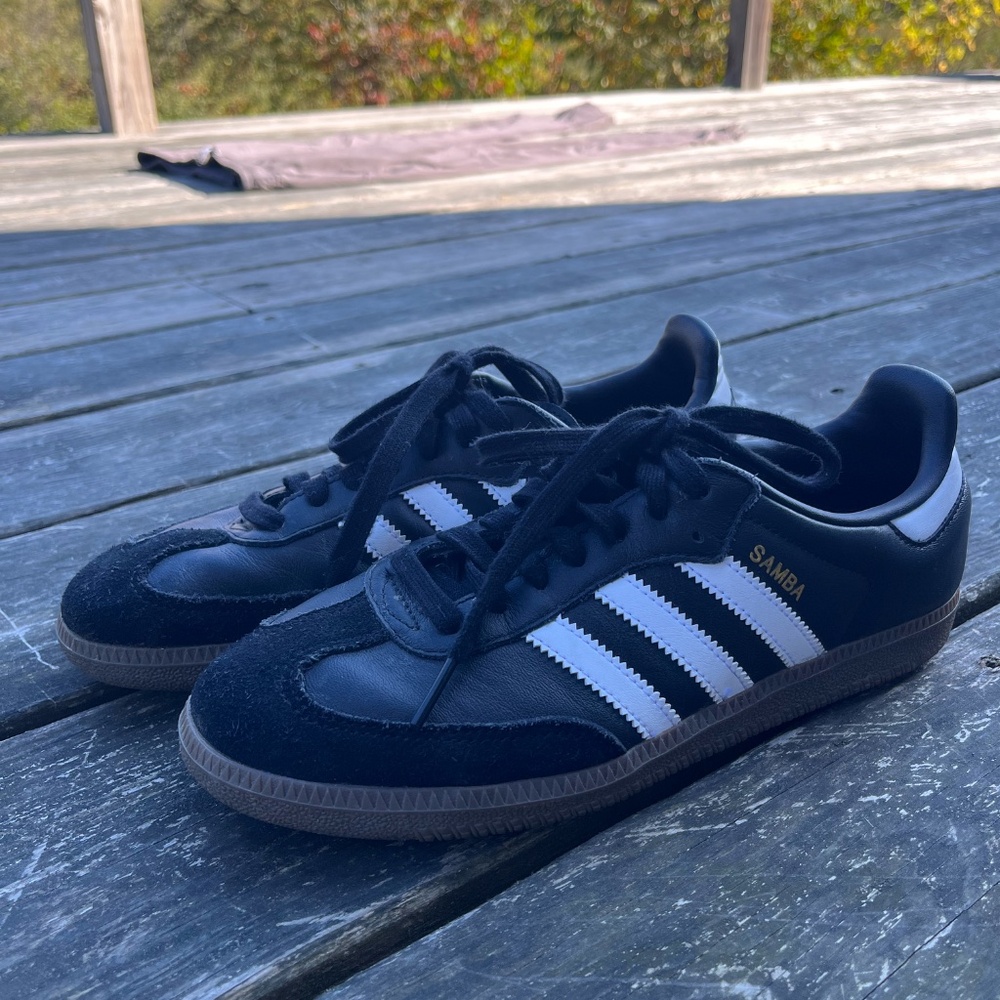 Adidas Sambas Women's 7.5 - Picture 2 of 8